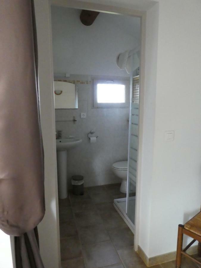 Les Biguieres Guest House Maubec  Bagian luar foto